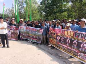 Gapoktan Rimba Asam Mendatangi Kantor BPN Banyuasin Mengelar Aksi Damai.