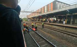Pelajar wanita ditabrak KRL di Stasiun Jurangmangu, status terakhirnya bikin heboh