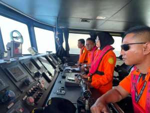 Pencarian Korban Kapal Terbakar di Selat Lombok Berlanjut, Tim SAR Gabungan Sisir Area Barat Daya dan Lakukan Pemapelan