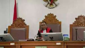 Praperadilan eks Jampidsus Febrie ditolak, Hakim: Status tersangka sah