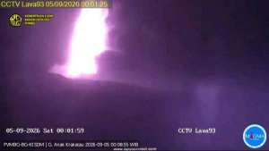 Erupsi Anak Krakatau, BNPB minta warga tak panik isu tsunami