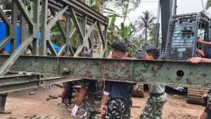 Jembatan Modular di Desa Sihare'o III Nias Capai 64,5 Persen