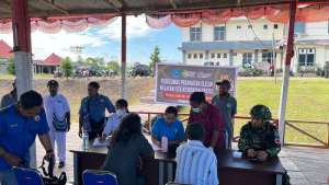 Satgas Pamtas Yonif 645/Gty Bersama Puskesmas Elelim Gelar Yankes Gratis Bagi Masyarakat Distrik Elelim
