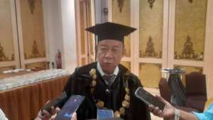 Wisuda ke-39 UNPAL, 266 Lulusan Dibekali Pesan Penting soal Integritas dan Moral