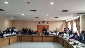 Ketua DPRD Deddy Arianto Sutopo, S.Pd Terima Kopsbara Rapat Dengan Pemegang IUP