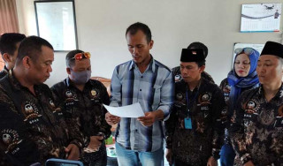 Aliansi Indonesia OKU Timur, Damaikan Tuatni dengan Pihak Kecamatan dan Forum Kepala Desa Cempaka 