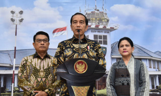 Luangkan Waktu Khusus, Presiden Jokowi dan Ibu Negara Jenguk Ibu Ani Yudhoyono di Singapura