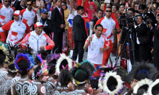 Terima Api Obor Asian Games 2018, Presiden Jokowi: Semoga Ini Jadi Simbol Sportivitas