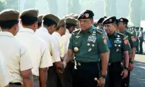Panglima TNI : Prajurit Harus Selalu Bersama Rakyat