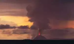 BNPB: Status Gunung Anak Krakatau Dinaikkan Siaga, Radius Berbahaya Diperluas 5 KM