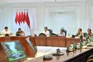 Presiden Jokowi Tinjau Proyek Pelabuhan Terpadu di Labuan Bajo