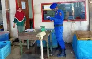 Mencegah  Tangkapan Ikan & Hewan Laut yang Dilindungi, Sat Polair  Melakukan Pemeriksaan Tempat Penampungan Ikan