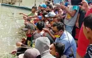 Strike Mania Warga Bersama Wakil Bupati, Anggota DPRD dan Ketua AMPG Kabupaten Karanganyar