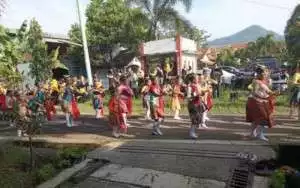 Forum GANBATTE Kabupaten Bandung Menyelenggarakan Perform Seni Budaya Sunda