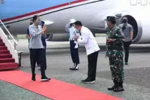 Ke Bandung, Presiden Tinjau Fasilitas Produksi dan Pelaksanaan Uji Klinis Vaksin Covid-19