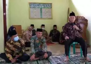 Bangun Masjid Ponpes Nurul Huda-2 Tanah Merah, Bupati Janji Sumbang Uang 100 Juta  