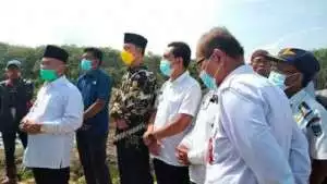 Tiga Legislator OKU Timur Siap Jadi Personal Garansi Untuk Pembiayaan Cetak Sawah Di Desa Sukadamai