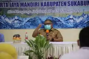 Bupati Marwan " Layanan Air Bersih Harus Baik, Efisien Dan Efektif"