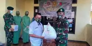 Rangkaian Bhakti Sosial HUT KE 60 KOSTRAD, YONARMED 13 Distribusikan Bantuan 750 Paket Sembako