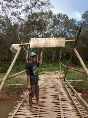 Kepala Desa Bantan Undang Resmi Aliansi Indonesia OKU Timur Untuk Cek Fisik Bangunan Dana Desa Dan BUMDes