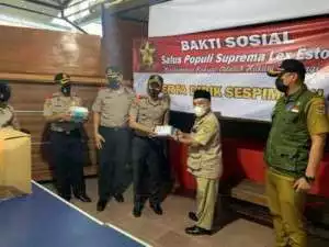 Penyerahan 7.000 Masker di Kecamatan Lembang, Bandung Barat