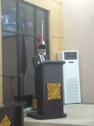 Pidato Perdana Rapat Paripurna DPRD, Lanosin Sampaikan 8 Butir Misi Wujudkan OKU Timur Maju Lebih Mulia
