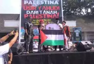 WALI KOTA SUKABUMI TURUT SERTA DALAM AKSI BELA PALESTINA, APA KATA WALI KOTA? 