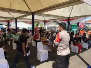 Jelang HUT Bhayangkara 75, Polri Gelar Vaksinasi Massal di Polsek Karawaci