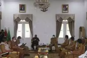 Program Vaksinasi, Bupati Minta Jemput Bola