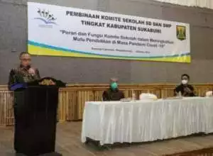Komite Sekolah Ikuti Pembinaan, WABUP Kab. Sukabumi Iyos, Minta Bersinergi Sesuai Konsep MBS