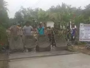 Majukan Desa, Pemdes Jaya Mulya Bangun Jalan Desa