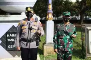 Dandim 0510/Trs Dampingi Kapolres Pimpin Gelar Pasukan Pengamanan Unras