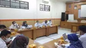 BAHAS KERJASAMA PENGELOLAAN SAMPAH, SEKDA" TERAPKAN TEKNOLOGI DAN DORONG NILAI EKONOMI"