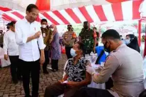 Bupati OKU Timur Lepas Tim Sepakbola U-12