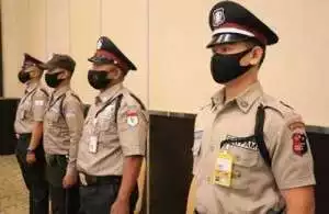 Polri Kenalkan Seragam Baru Satpam