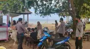 Polres Bangka Barat Terus Pantau Arus kendaraan di Tanjung Kalian Dalam Rangka Ops Ketupat Menumbing 2022
