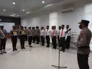 Polres Pangkalpinang Gelar Upacara Pemberhentian Tidak Dengan Hormat (PTDH)Terhadap 2 (dua) Personil