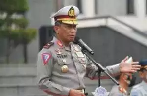 Pelat Nomor Kendaraan Pribadi Segera Berubah Warna Putih