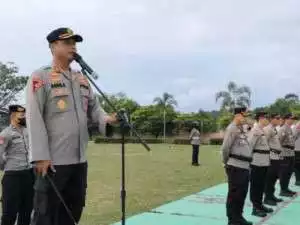 Apel Pagi Jam Pimpinan, Kapolres Bangka Barat Perintahkan Anggota Ajak Masyarakat Vaksin