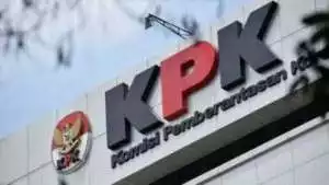 KPK Periksa Mantan Dirut Pertamina dan PLN
