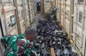 Kontainer Bermuatan Senjata Militer AS Ilegal Masuk Indonesia