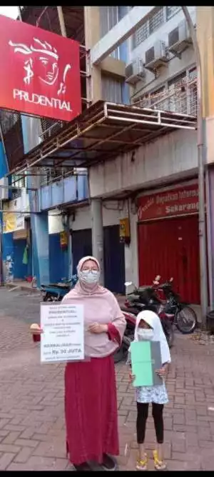 "Tertipu oleh Agent Prudential Rp 30 Juta untuk Biaya Melahirkan dan Untuk Biaya Pendidikan Anak Sekolah"