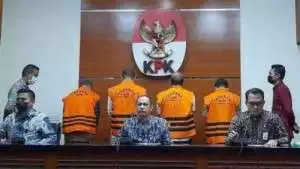 4 Tersangka Dugaan Korupsi Dana UMKM Fiktif Jabar Ditahan KPK