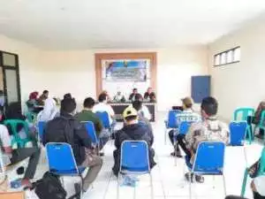Berdayakan Pelaku Usaha Tambak Garam, KADIS Nunung Minta Semua Bersinergi