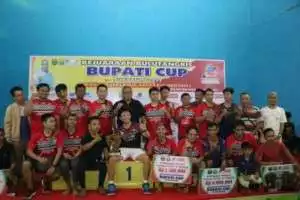 Penutupan Tournamen Bulutangkis, Bupati Berharap Jadi Motivasi Generasi Muda 