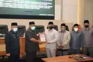 Paripurna, Penyampaian Nota Pengantar Bupati Dan Laporan Keputusan Pimpinan DPRD