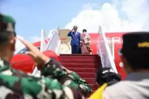 Presiden Jokowi dan Ibu Iriana Bertolak ke Thailand Hadiri APEC