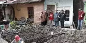 Proyek Pembangunan Drainase di Wilayah Semanggi Pasar Kliwon Solo Dinilai Asal-asalan, Diketahui Anggaran Capai Rp1 Miliar Lebih. DPRD Turun Sidak ke Lokasi dan Semprot Pihak Pelaksana 