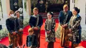 Jokowi "Nguri-uri" Budaya Lewat Acara Ngunduh Mantu Kaesang dan Erina