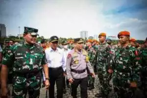 Kapolri: 166.332 Personel Gabungan Amankan Perayaan Nataru